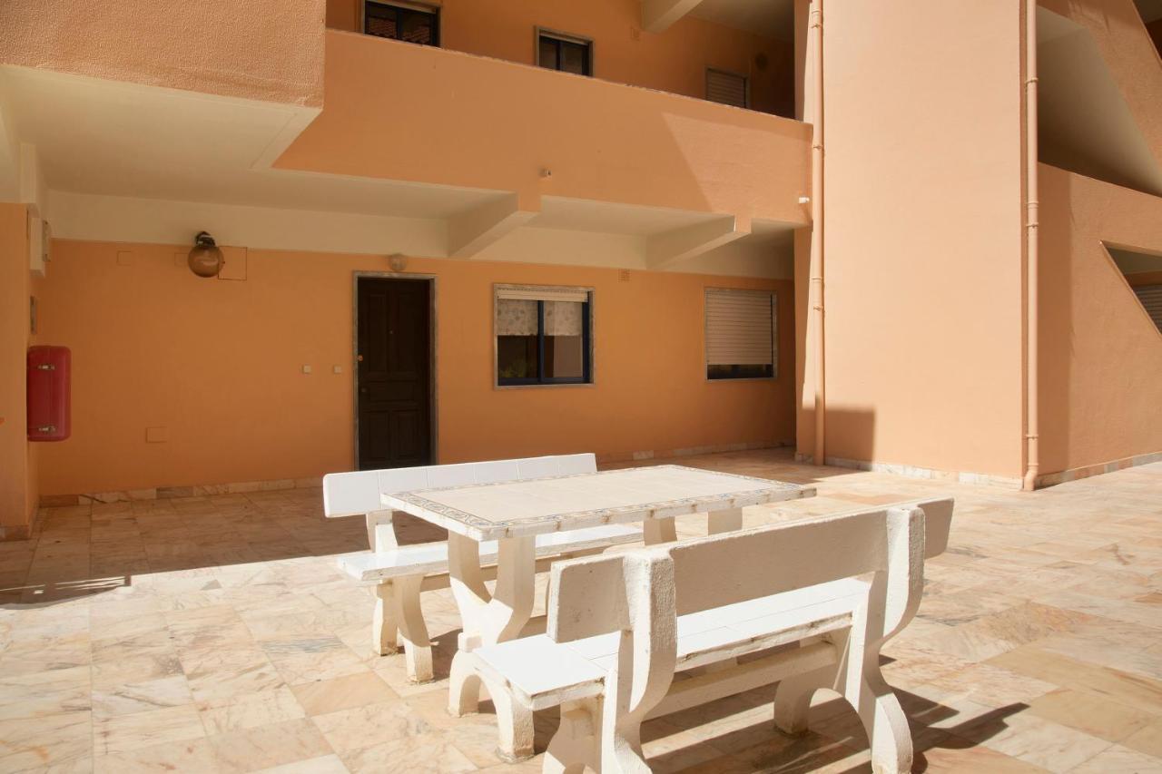 Sao Bernardino Beach House Atouguia Da Baleia Zewnętrze zdjęcie
